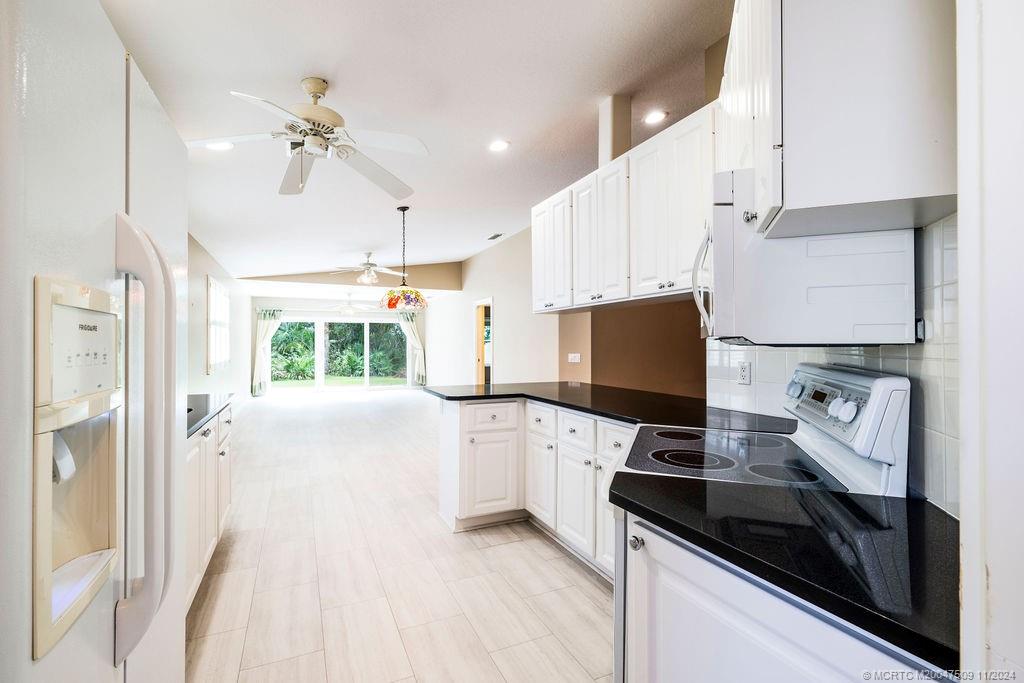 900 Southwest Balmoral Trace Stuart, FL 34997 - Photo 9 of 25 Gallery Image 9