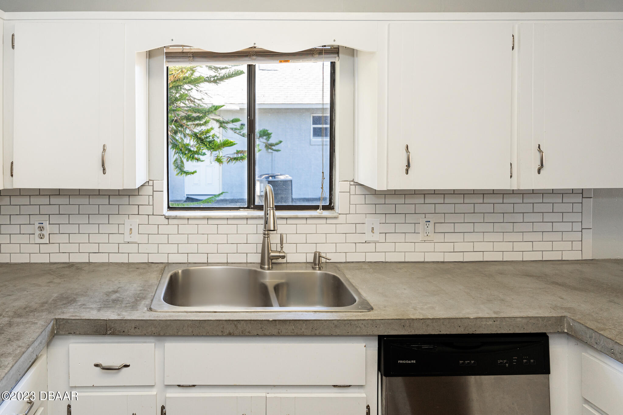 3331 Willow Oak Drive Edgewater, FL 32141 - Photo 39 of 62 DSC07789