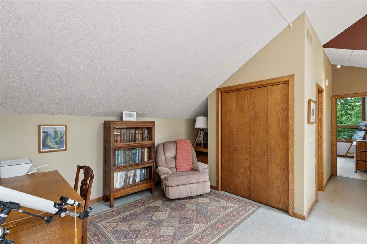 2520 Northeast Sugar Bottom Road Northeast Solon, IA 52333 - Photo 21 of 59 Gallery Image 21