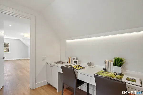 $4,750,000 | 21 Lockwood Circle, Westport, CT 06880