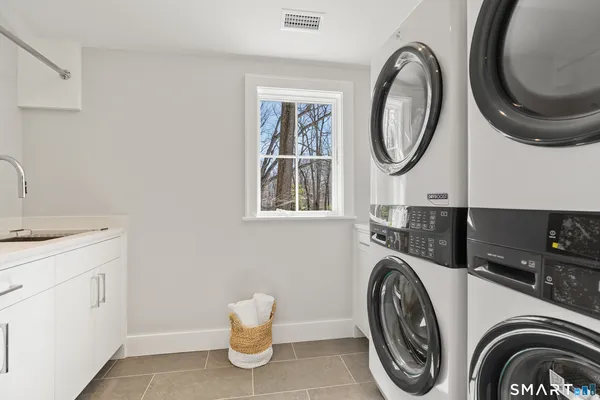 $4,750,000 | 21 Lockwood Circle, Westport, CT 06880