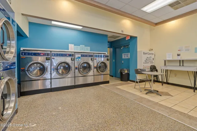 $1 | 1480 State Street, Schenectady, NY 12304