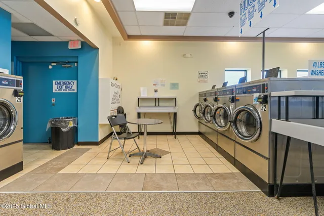 $1 | 1480 State Street, Schenectady, NY 12304