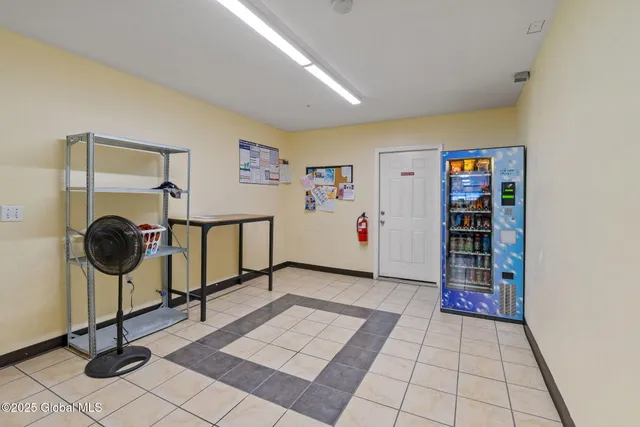 $1 | 1480 State Street, Schenectady, NY 12304