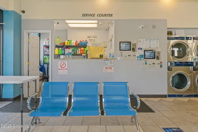 $1 | 1480 State Street, Schenectady, NY 12304