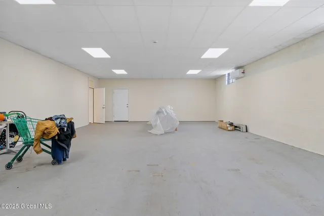 $1 | 1480 State Street, Schenectady, NY 12304