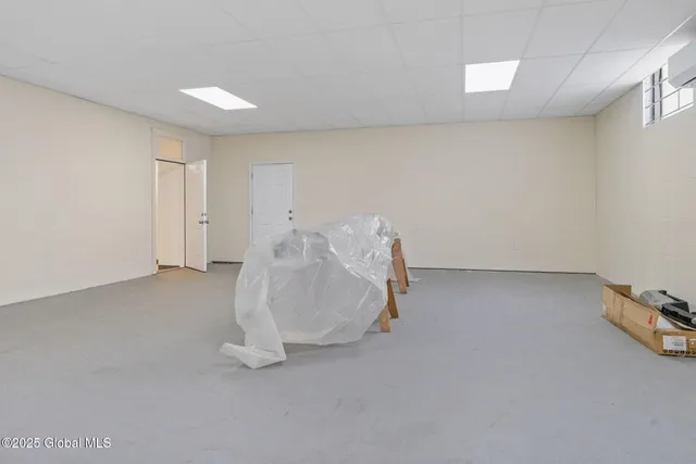 $1 | 1480 State Street, Schenectady, NY 12304