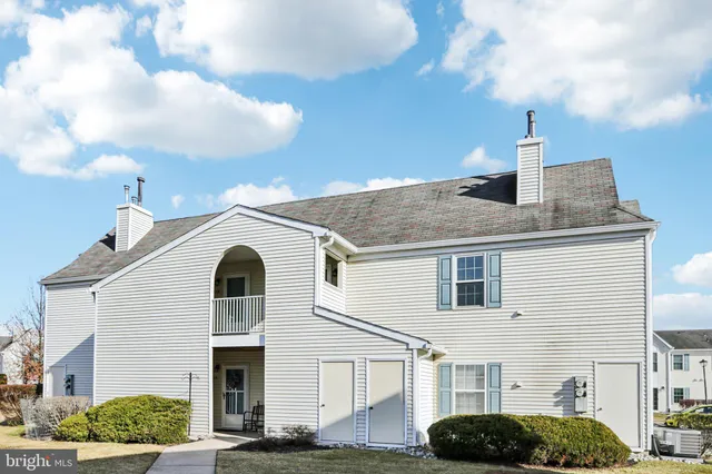 $295,000 | 1604 Steeplebush Terrace, Mount Laurel, NJ 08054