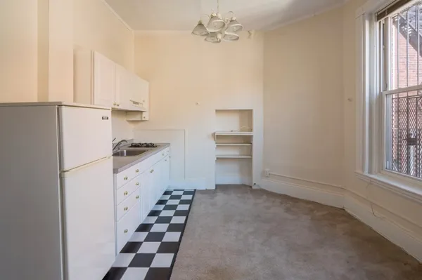 $2,800 | 301 Newbury Street, Unit 5, Boston, MA 02115