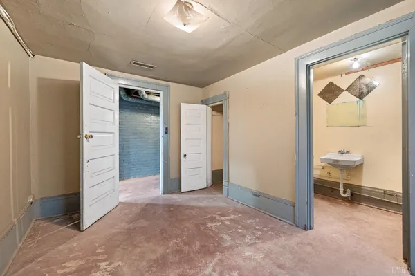 $269,900 | 824 Floyd Street, Lynchburg, VA 24501
