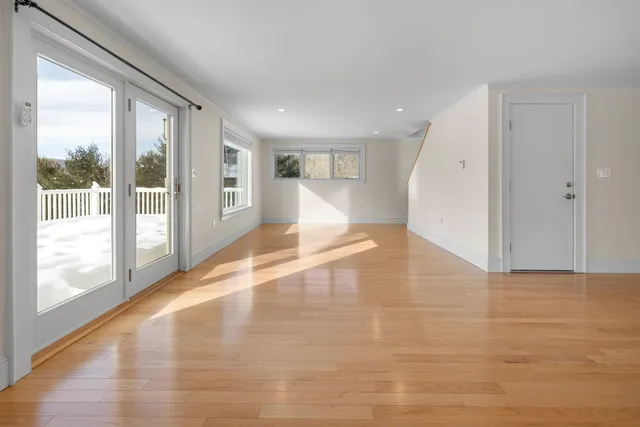 $699,000 | 38 Ozzy Lane, Hartford, VT 05001