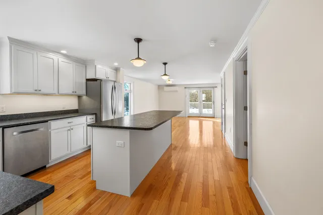 $699,000 | 38 Ozzy Lane, Hartford, VT 05001