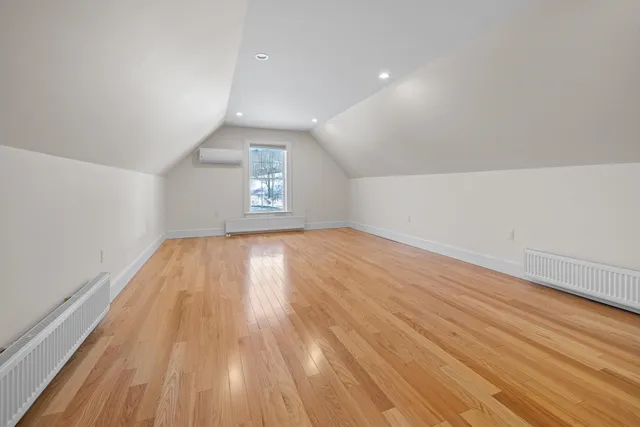 $699,000 | 38 Ozzy Lane, Hartford, VT 05001