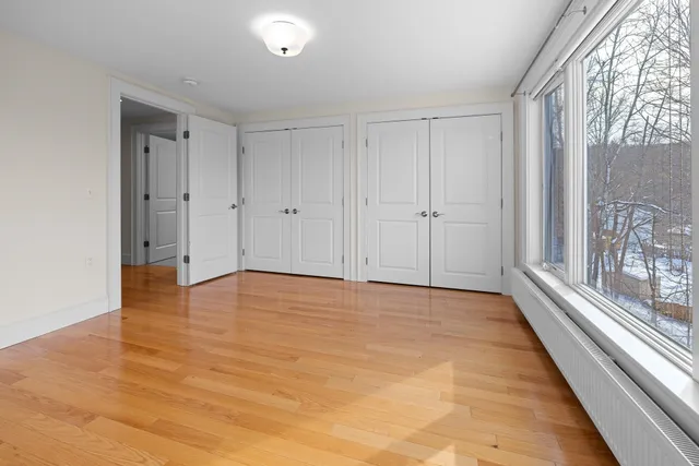 $699,000 | 38 Ozzy Lane, Hartford, VT 05001