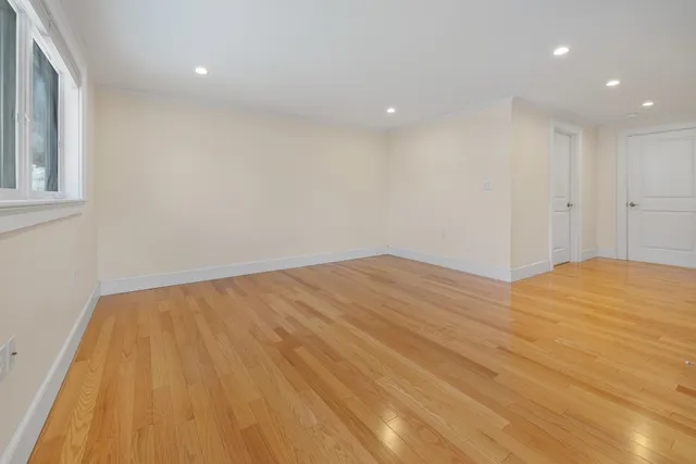 $699,000 | 38 Ozzy Lane, Hartford, VT 05001