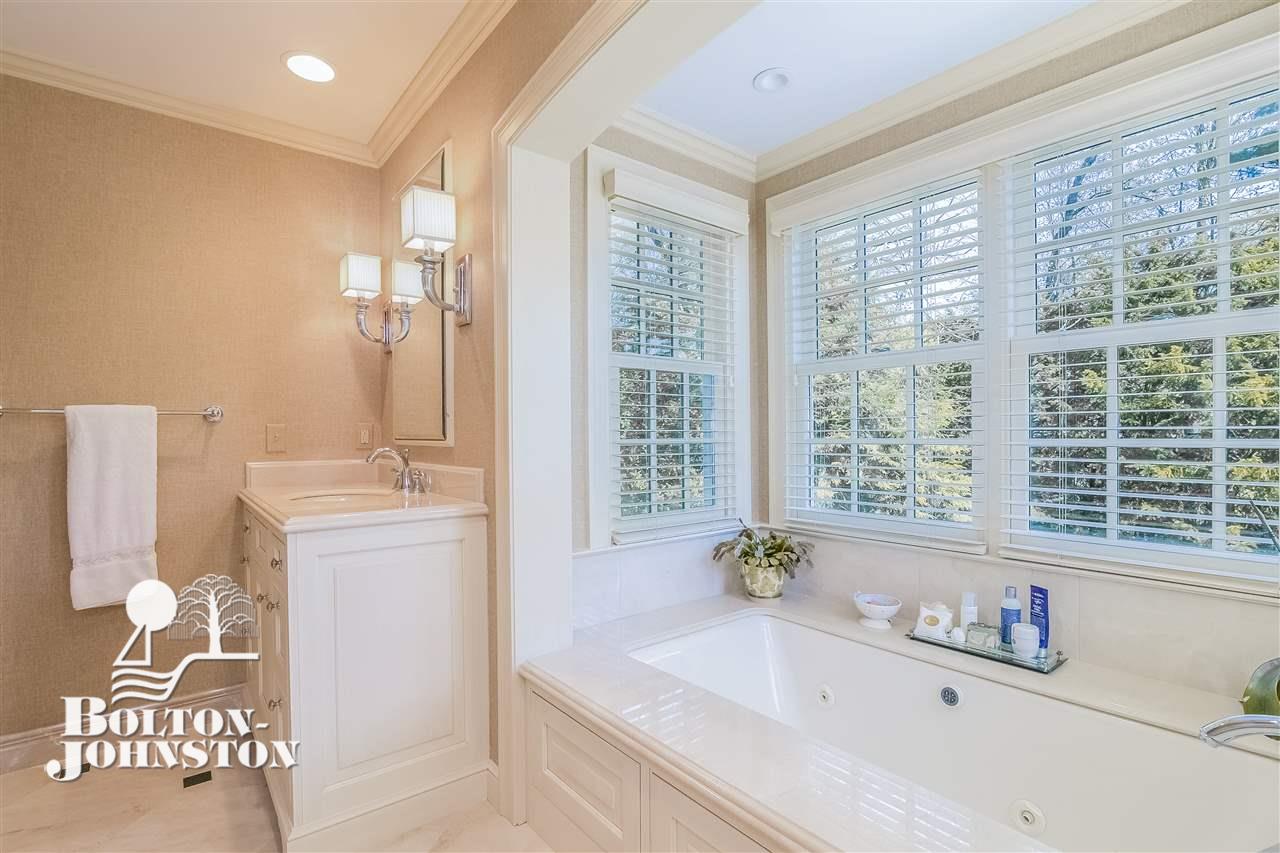 110 Touraine Road Grosse Pointe Farms, MI 48236 - Photo 31 of 68