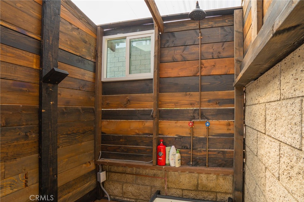 2885 Citrocado Ranch Street Corona, CA 92881 - Photo 51 of 51 a view of outdoor space with a window