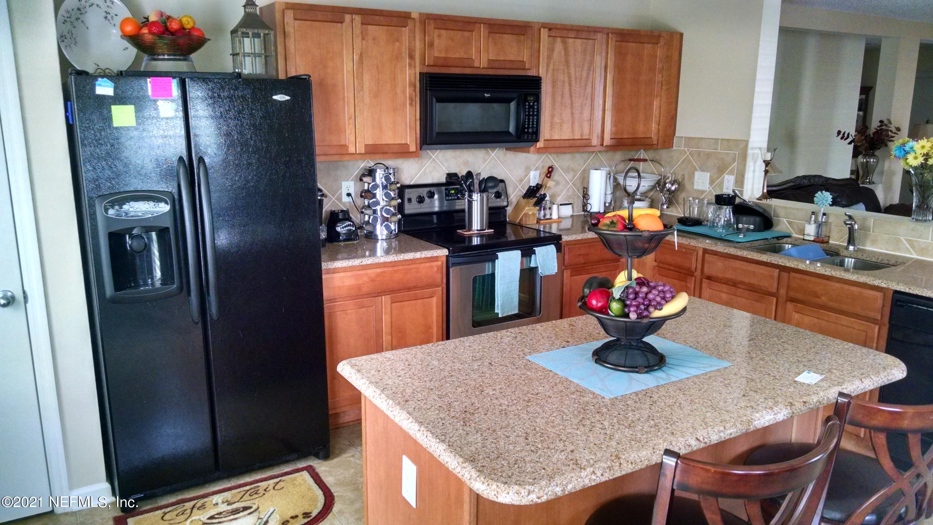 980 Morning Light Road Jacksonville, FL 32218 - Photo 13 of 17 Kitchen2