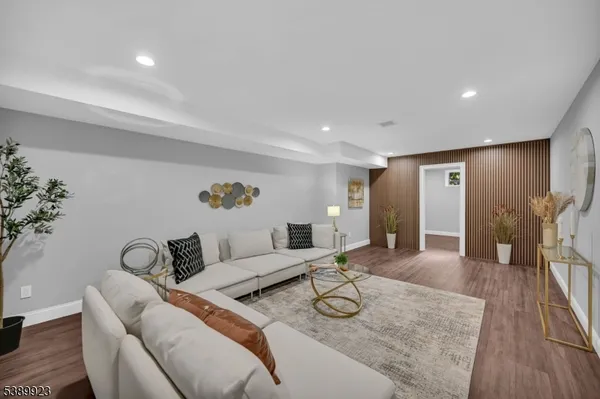 $2,850,000 | 466 White Oak Ridge Road, Short Hills, NJ 07078