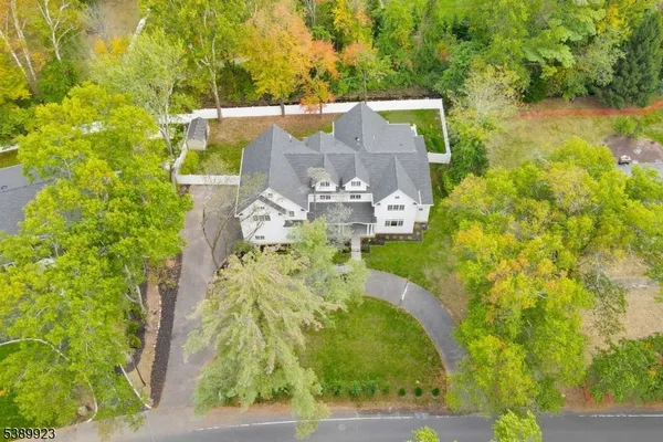 $2,850,000 | 466 White Oak Ridge Road, Short Hills, NJ 07078