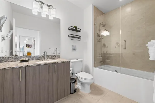 $5,500 | 5350 Northwest 84th Avenue, Unit 2013, Doral, FL 33166