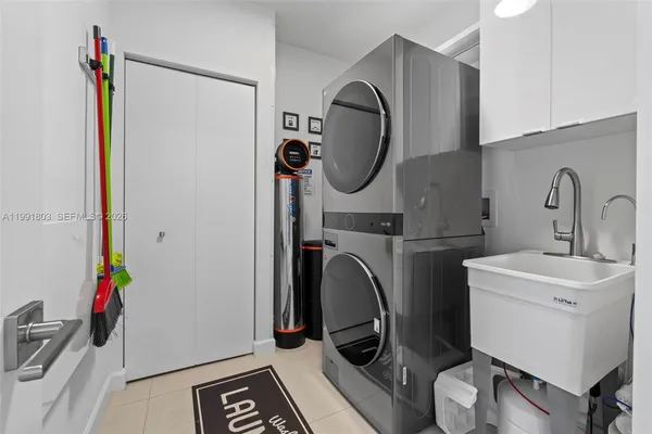 $5,500 | 5350 Northwest 84th Avenue, Unit 2013, Doral, FL 33166