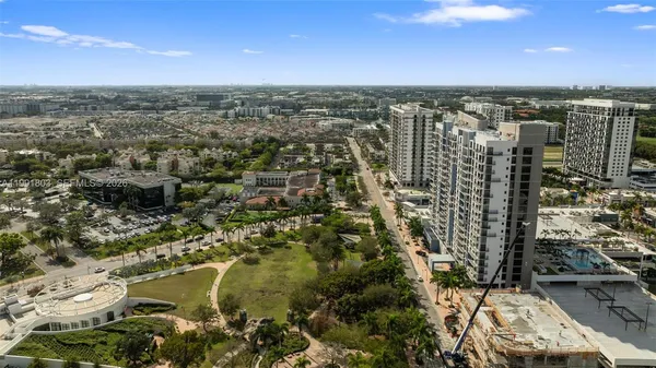 $5,500 | 5350 Northwest 84th Avenue, Unit 2013, Doral, FL 33166