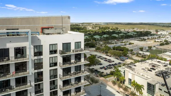 $5,500 | 5350 Northwest 84th Avenue, Unit 2013, Doral, FL 33166