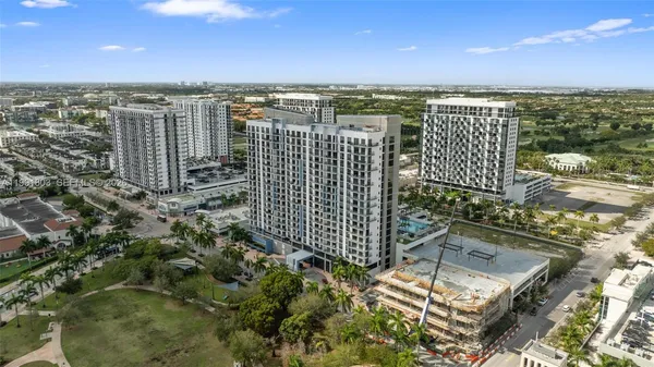 $5,500 | 5350 Northwest 84th Avenue, Unit 2013, Doral, FL 33166