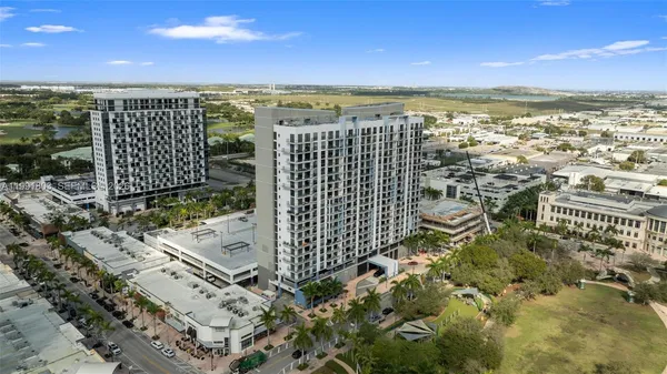 $5,500 | 5350 Northwest 84th Avenue, Unit 2013, Doral, FL 33166