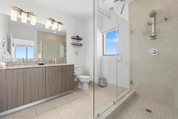 $5,500 | 5350 Northwest 84th Avenue, Unit 2013, Doral, FL 33166