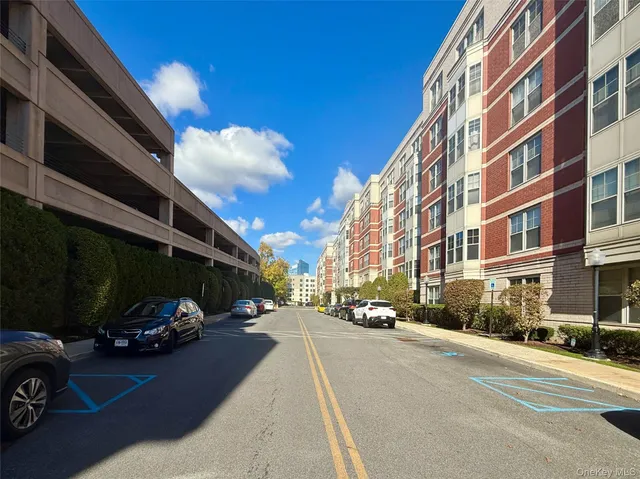 $470,000 | 300 Mamaroneck Avenue, Unit 617, White Plains, NY 10605