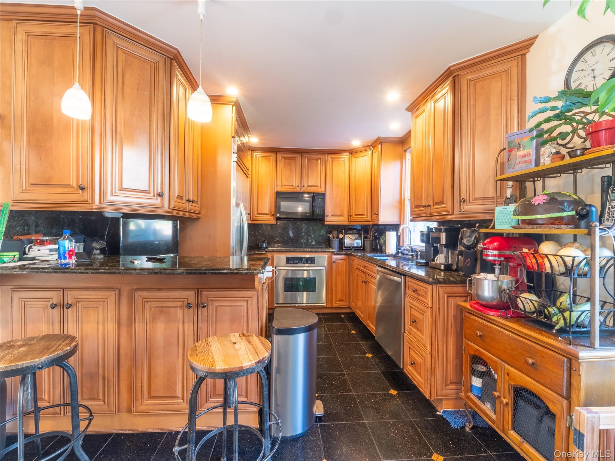 27 Westview Avenue Rye Brook, NY 10573 - Photo 6 of 21