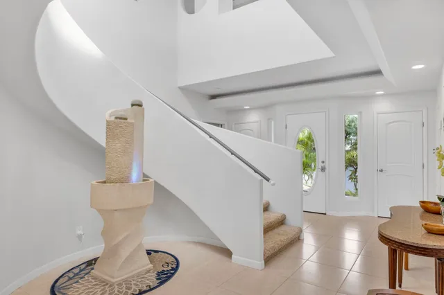 $2,175,000 | 28 Lotus Place, Lahaina, HI 96761