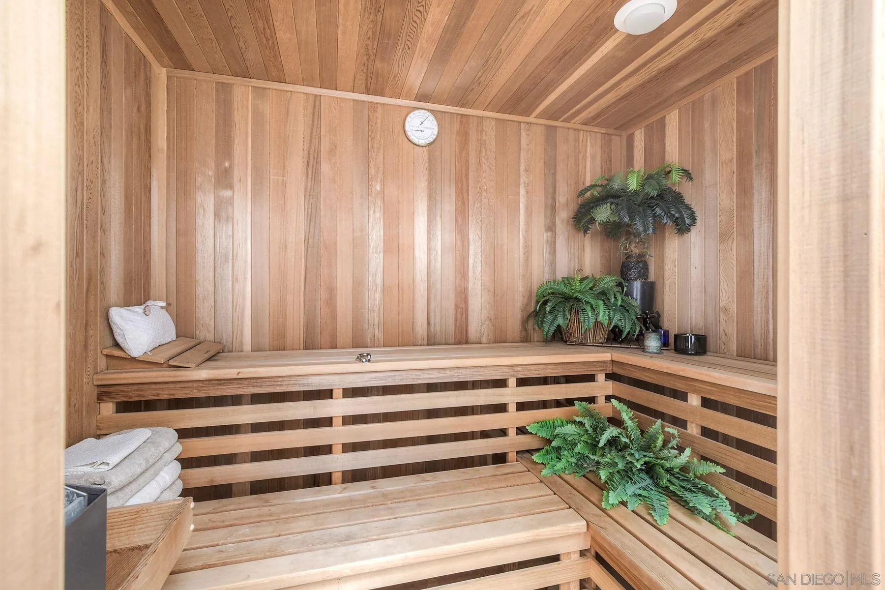 13455 Old Winery Road Poway, CA 92064 - Photo 17 of 46 a view of a entryway