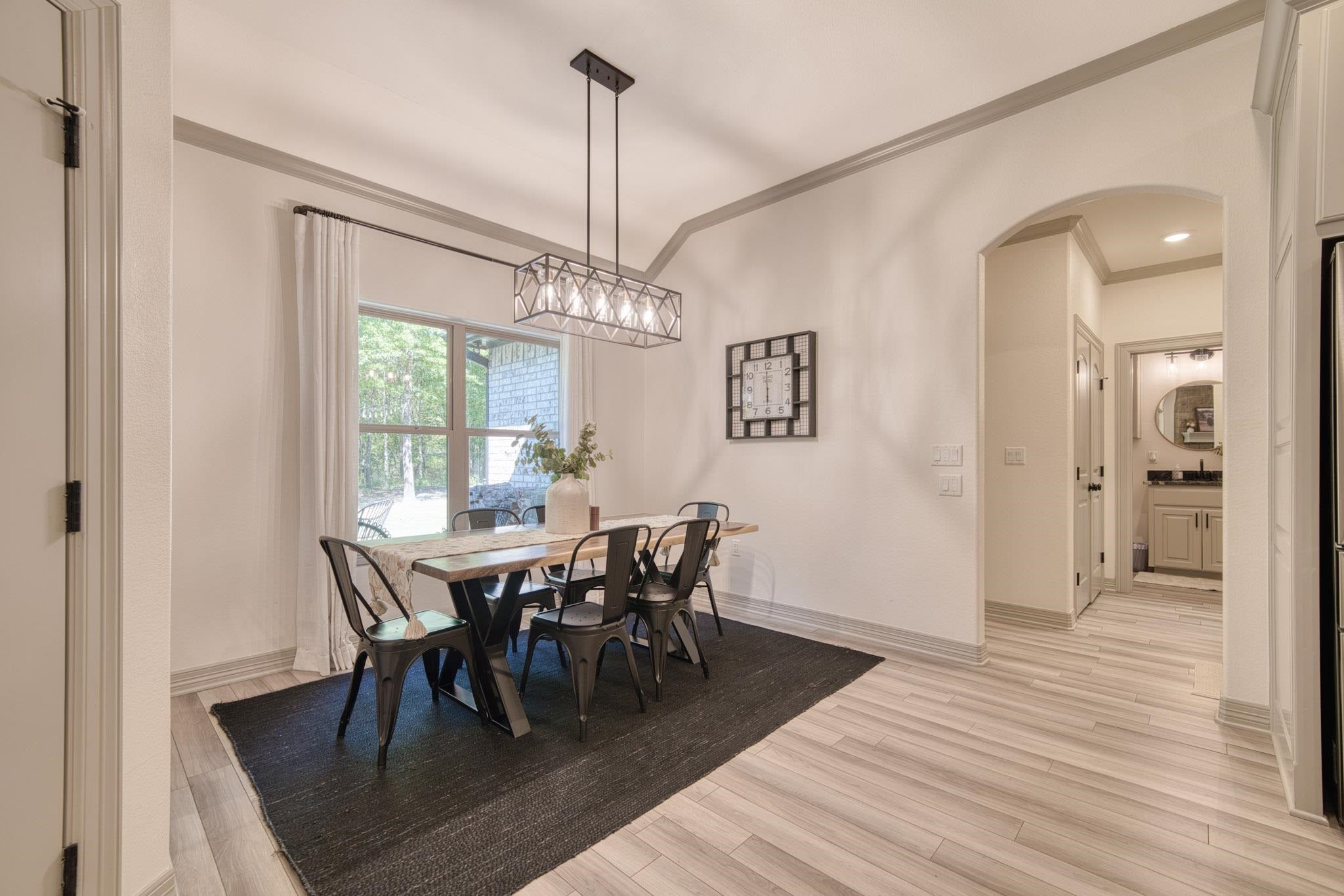 3523 Thompson Road Longview, TX 75604 - Photo 8 of 39 Gallery Image 8