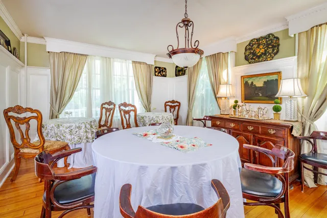 $1,800,000 | 430 High Street, Hampton, NH 03842