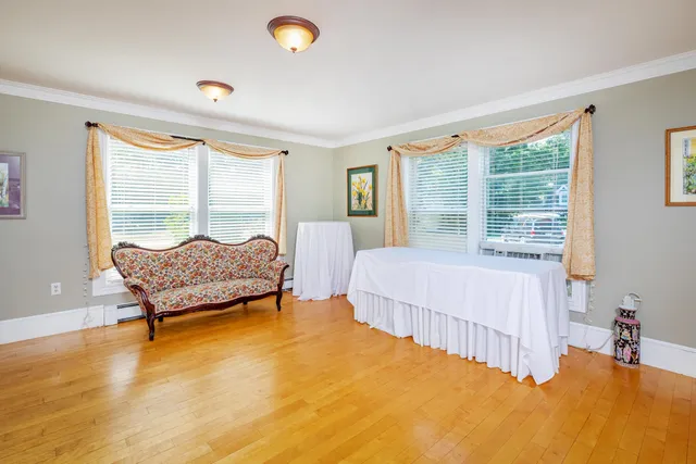 $1,800,000 | 430 High Street, Hampton, NH 03842