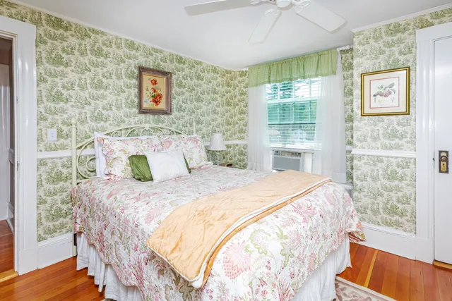 $1,800,000 | 430 High Street, Hampton, NH 03842