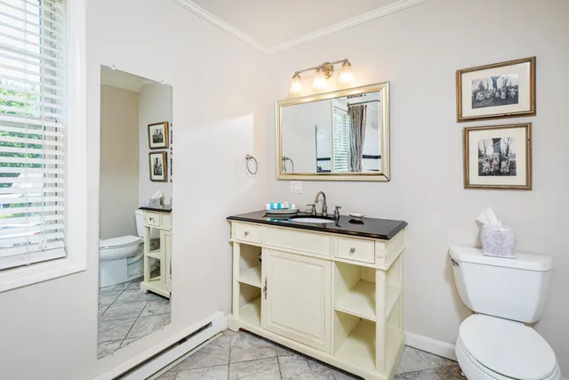 $1,800,000 | 430 High Street, Hampton, NH 03842