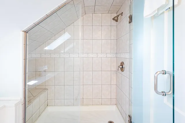 $1,800,000 | 430 High Street, Hampton, NH 03842