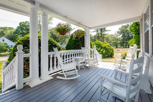 $1,800,000 | 430 High Street, Hampton, NH 03842