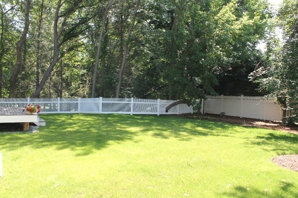 264 Lincoln Street Lexington, MA 02421 - Photo 25 of 26 Gallery Image 25