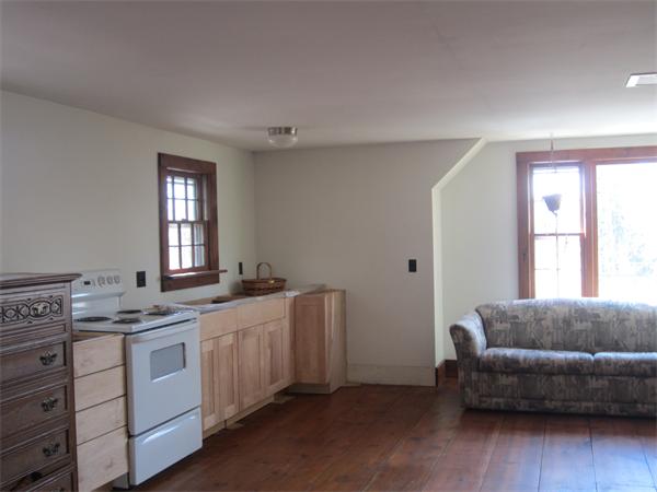 62 Wapping Road Deerfield, MA 01342 - Photo 8 of 28 Gallery Image 8