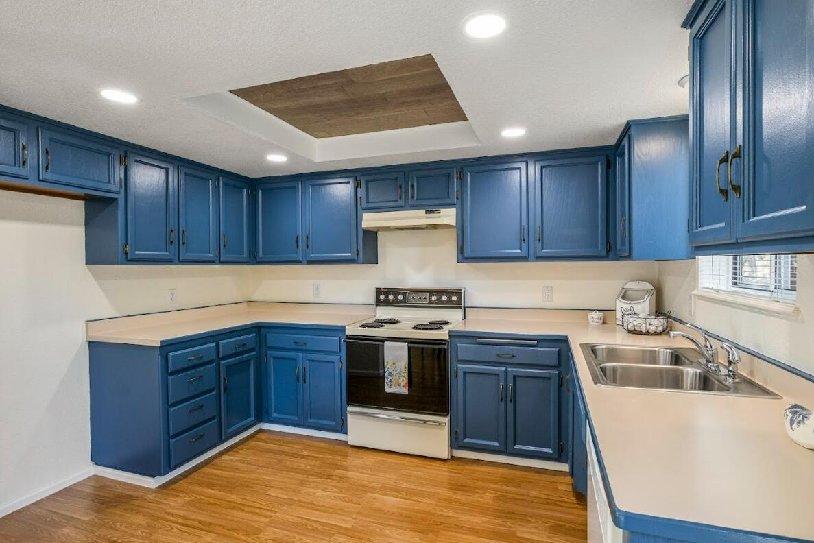 1675 Leonard Road Grants Pass, OR 97527 - Photo 10 of 25 10