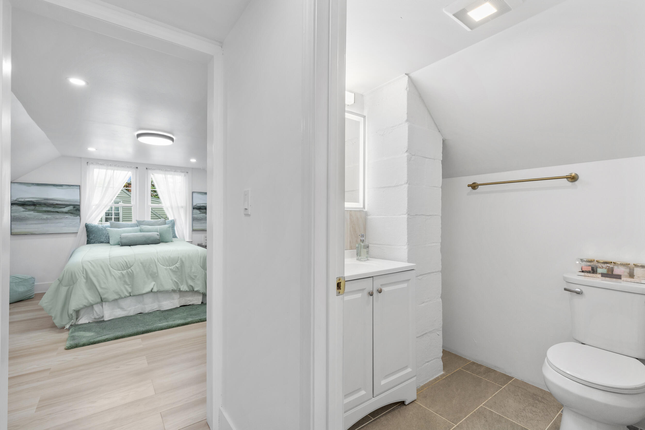 550 North Riverside Drive Saukville, WI 53080 - Photo 19 of 35 The upstairs has everything!