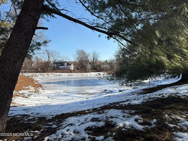 $3,100 | 52 Aberdare Court, Unit 4, Freehold, NJ 07728