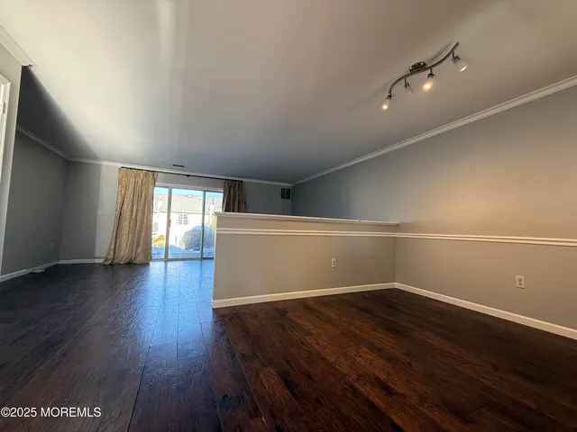 $3,200 | 52 Aberdare Court, Unit 4, Freehold, NJ 07728