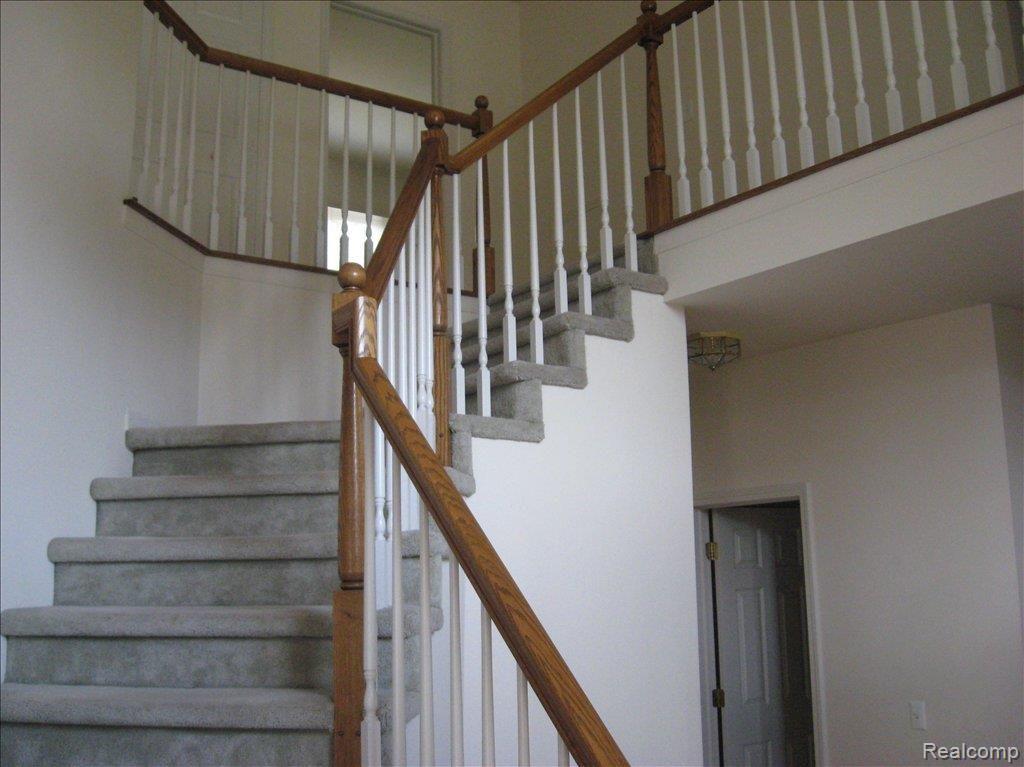 3528 Primrose Drive Rochester, MI 48307 - Photo 5 of 9 3528 Primrose - Interior Stairca