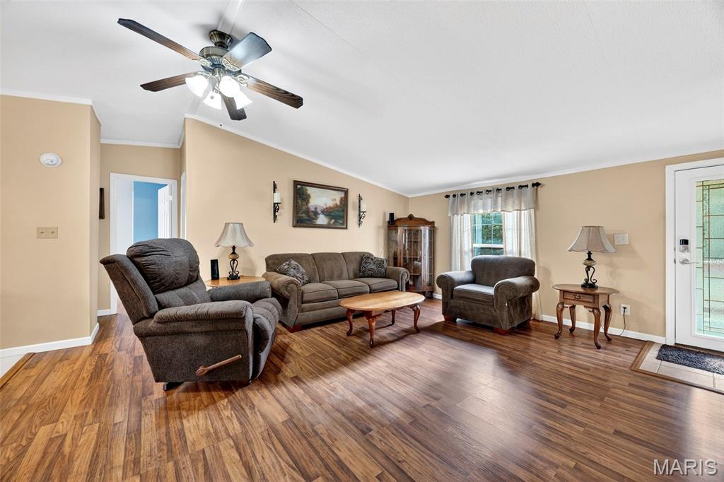 290 Chapman Farm Road Winfield, MO 63389 - Photo 15 of 39